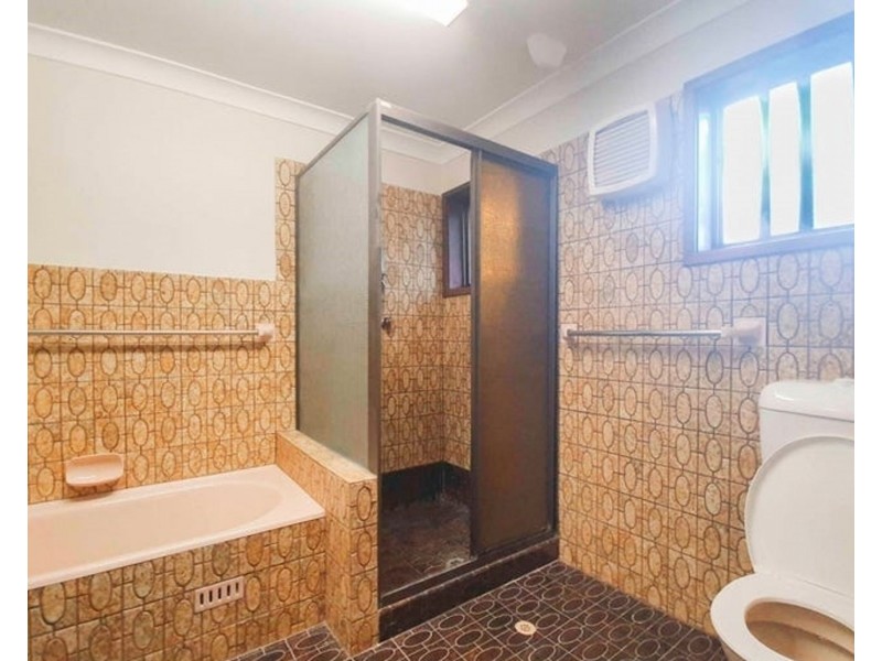 2 Bregolail street, Northmead NSW 2152