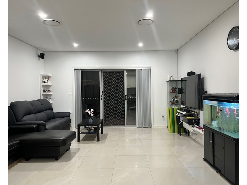 108 Walpole St, Merrylands NSW 2160