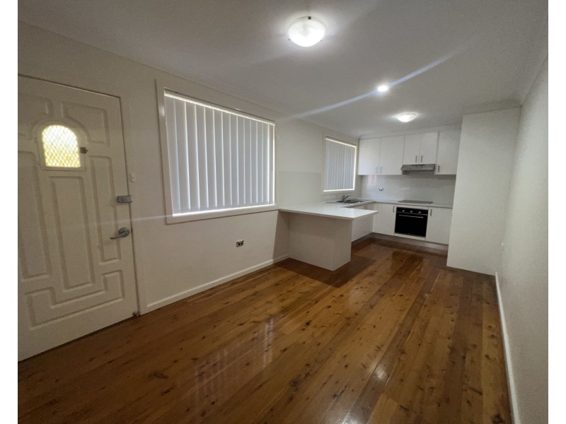 4 Claremont st, Merrylands NSW 2160