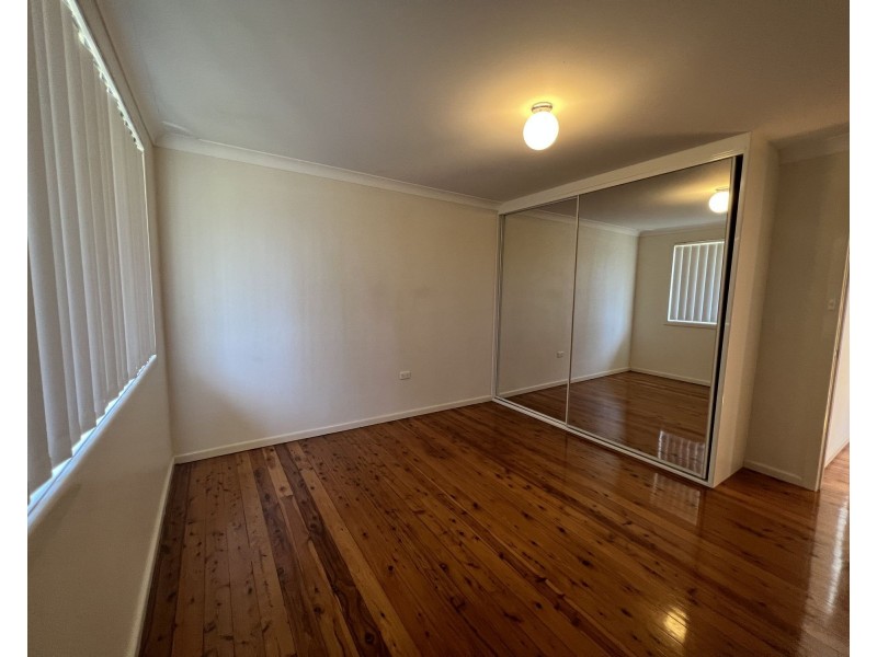 4 Claremont st, Merrylands NSW 2160