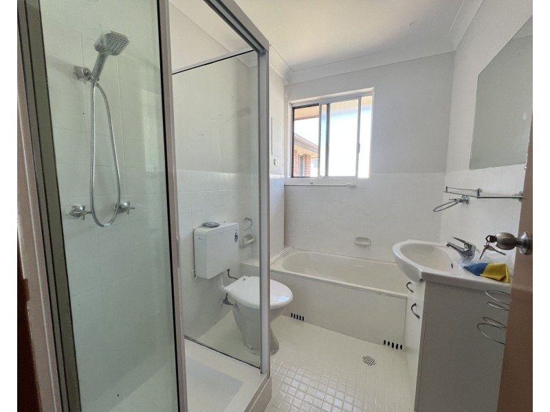 6/1-3 Torrens st, Merrylands NSW 2160