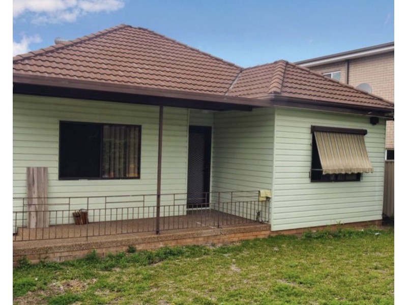 111 Warwick rd, Merrylands NSW 2160