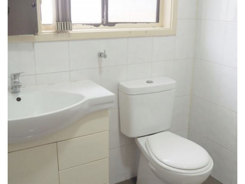 111 Warwick rd, Merrylands NSW 2160