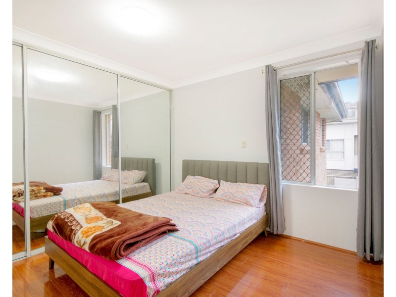6/1-3 Torrens st, Merrylands NSW 2160