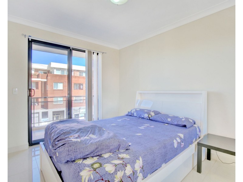 14 39 Earl st, Merrylands NSW 2160