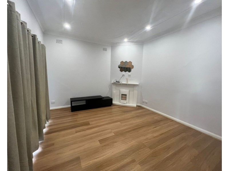 139 Woodville Road, Merrylands NSW 2160