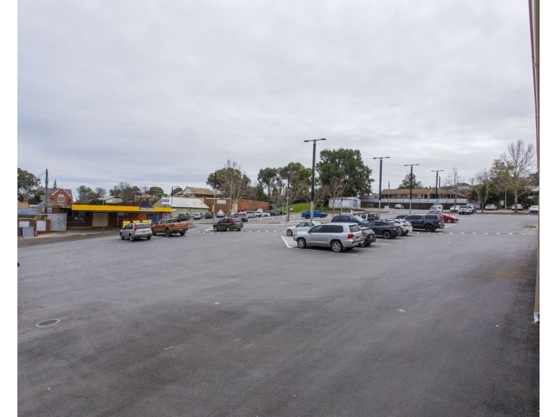 74 Kendal Street, Cowra NSW 2794