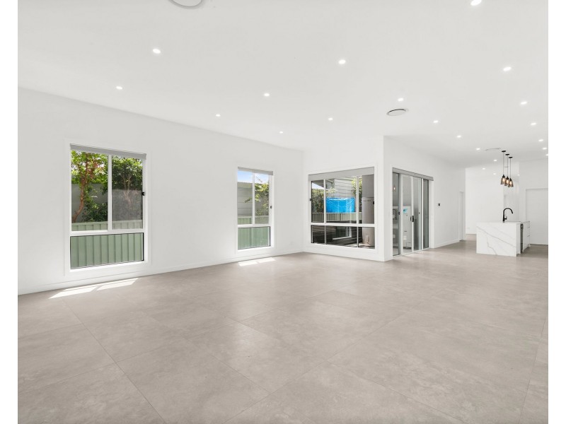 13 Johnstone St, Guildford NSW 2161