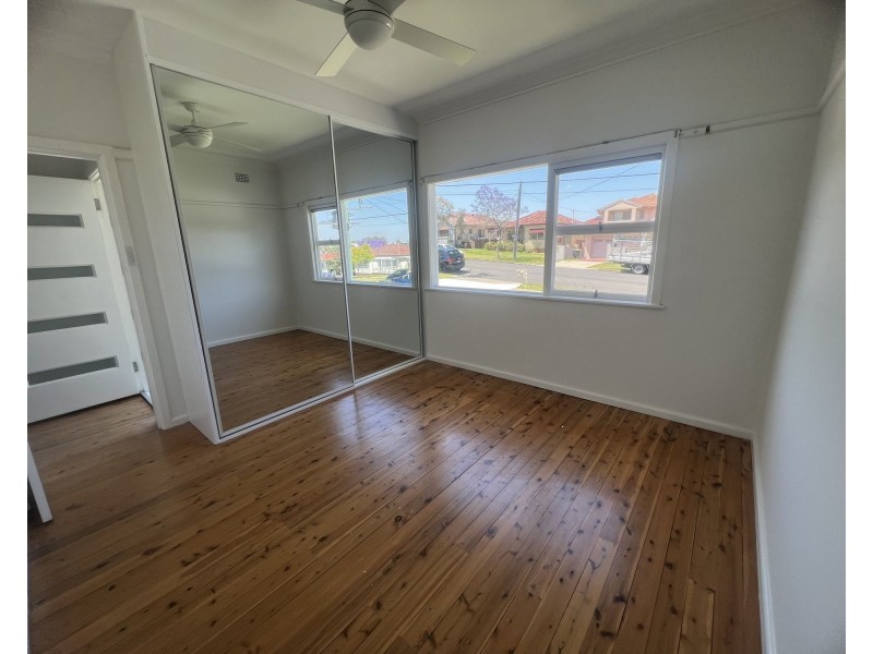 121 Hampden road, South Wentworthville NSW 2145