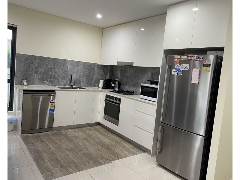 4/2 Burbang crescent, Rydalmere NSW 2116