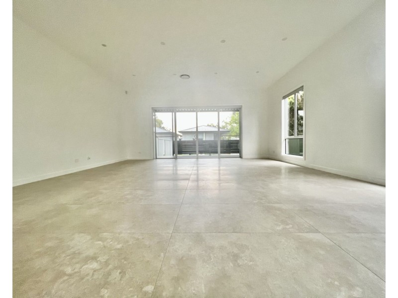 13b Johnstone st, Guildford NSW 2161