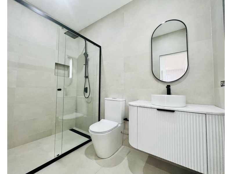 13b Johnstone st, Guildford NSW 2161