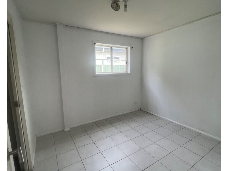 28A Hinkler street, Smithfield NSW 2164