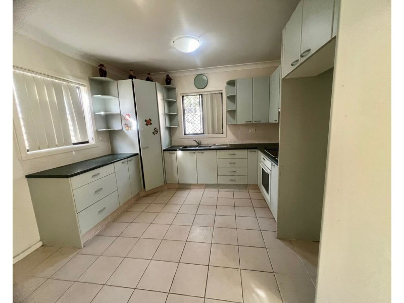 20A fowler road, Merrylands NSW 2160