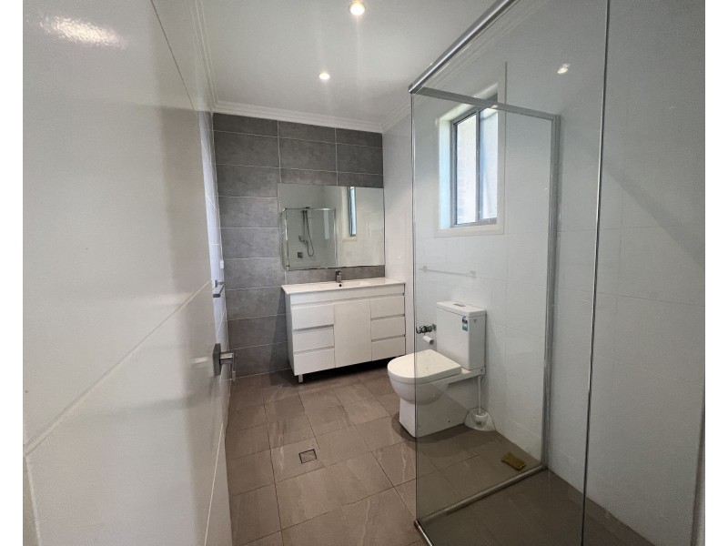 3b Vale St, Woodpark NSW 2164