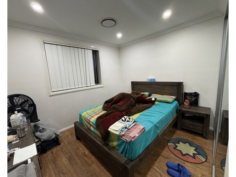 3b Vale St, Woodpark NSW 2164