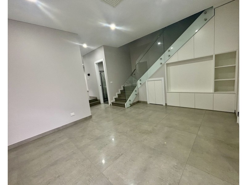 19A Chelmsford Road, South Wentworthville NSW 2145