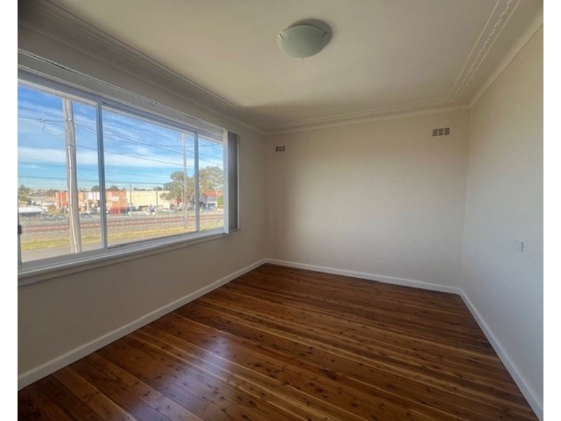 70 Military road, Guildford NSW 2161