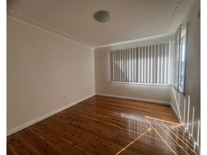 70 Military road, Guildford NSW 2161