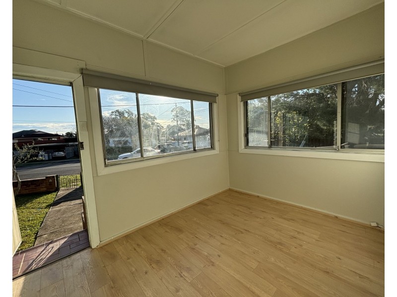 8 Church st, Old Guildford NSW 2161