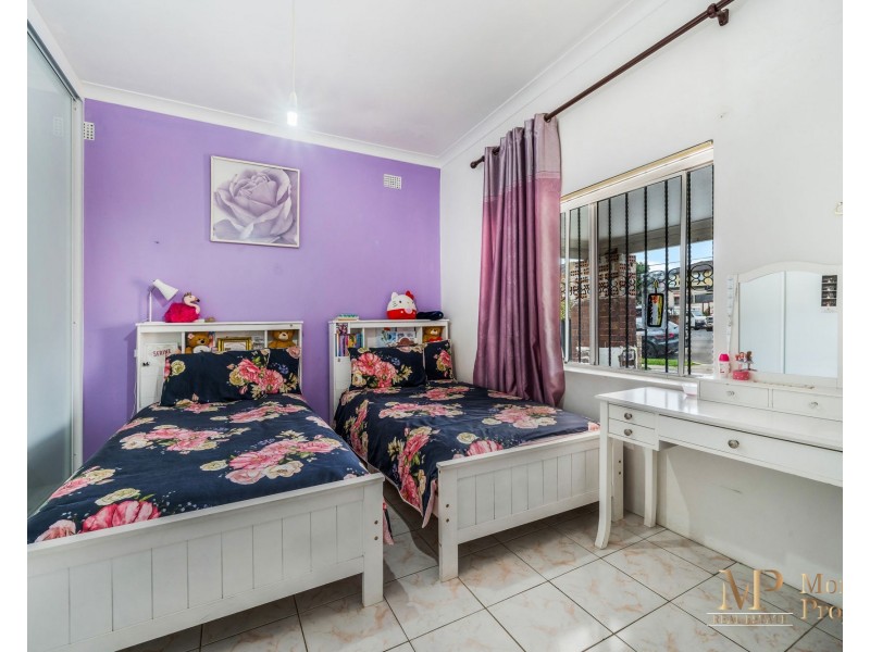 1 Chamberlain rd, Guildford NSW 2161