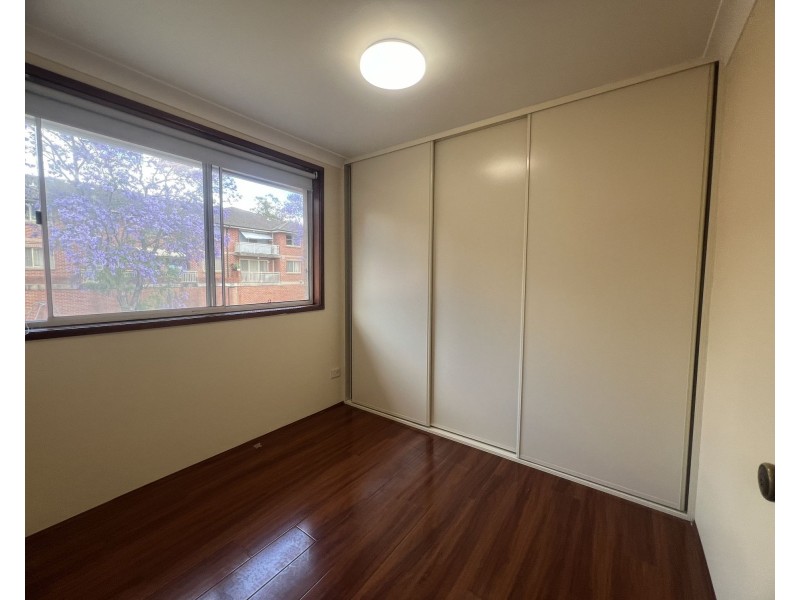 5 26 Military road, Merrylands NSW 2160