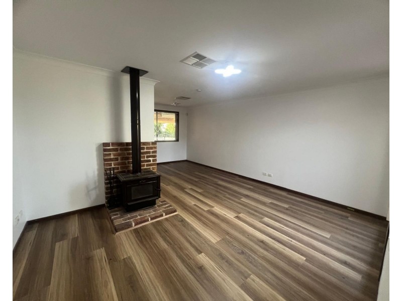 14 Glen Osmond Crescent, Bossley Park NSW 2176