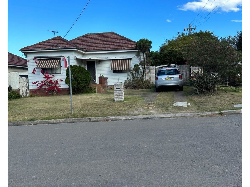 5 James street, Blakehurst NSW 2221
