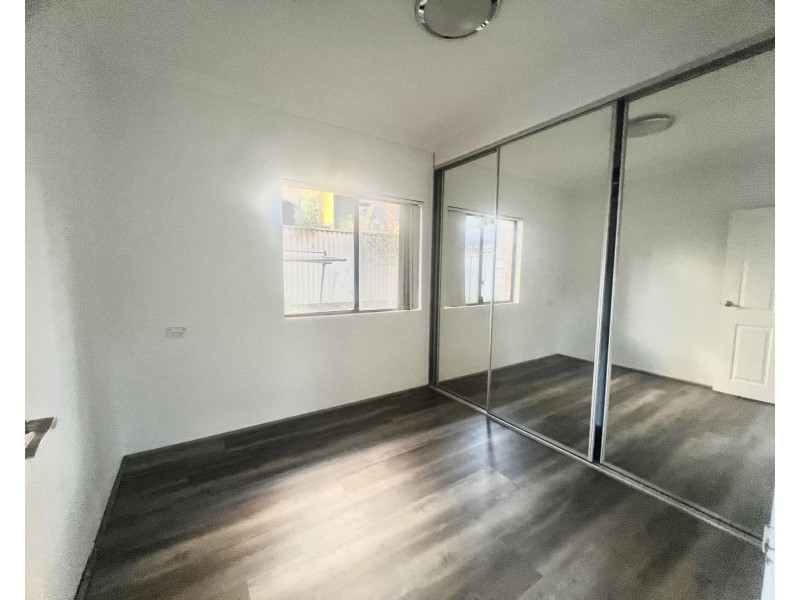 1 81-83 Bangor street, Guildford NSW 2161