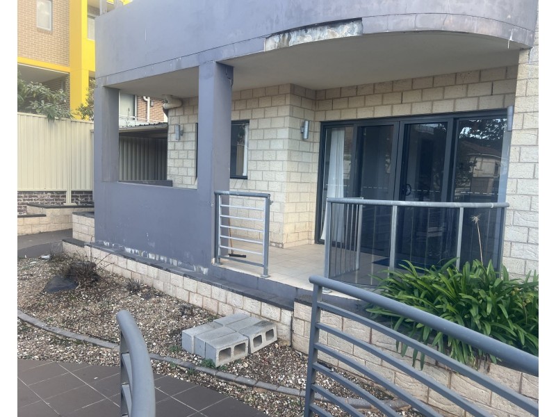 1 81-83 Bangor street, Guildford NSW 2161