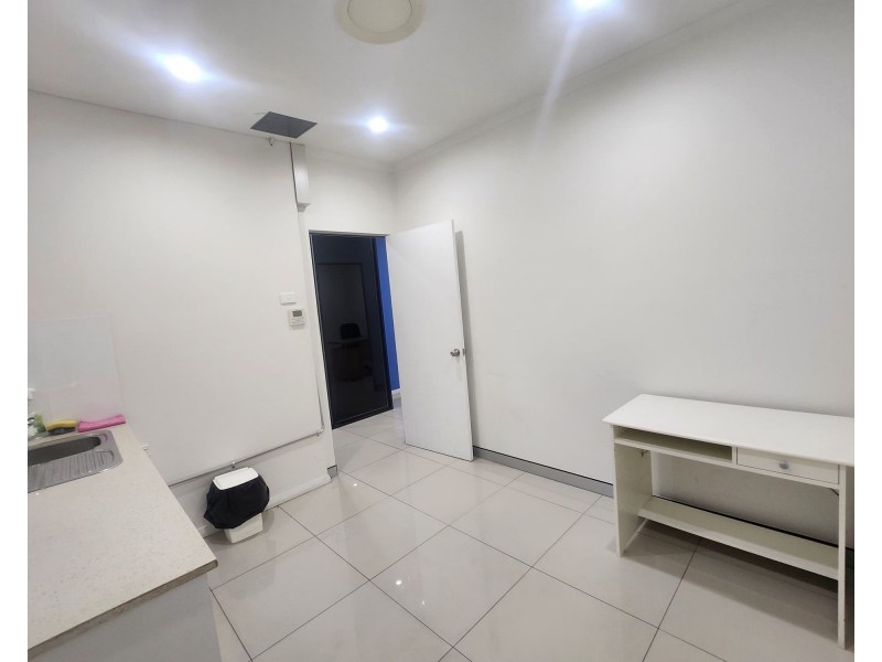 23 39 Earl street, Merrylands NSW 2160