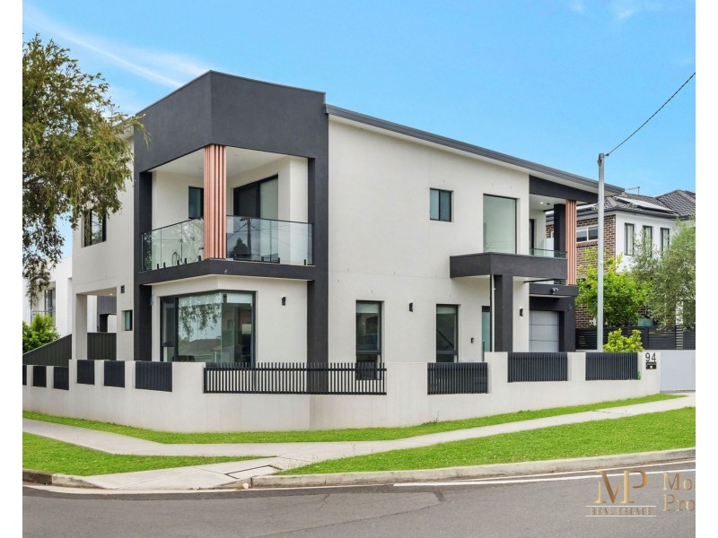 94 Hampden Rd, South Wentworthville NSW 2145