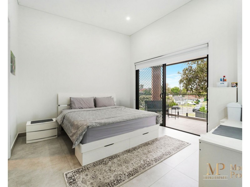 94 Hampden Rd, South Wentworthville NSW 2145