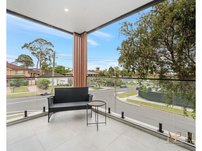 94 Hampden Rd, South Wentworthville NSW 2145