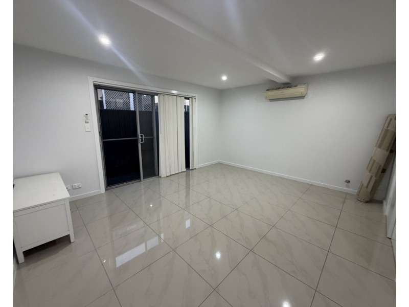 1/5 Queen street, Guildford West NSW 2161