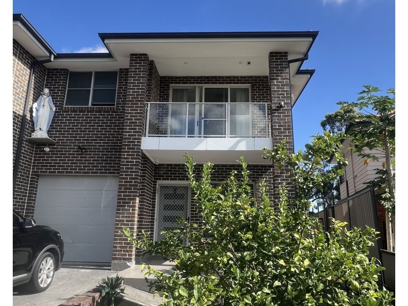 9 Royal Place, Greystanes NSW 2145