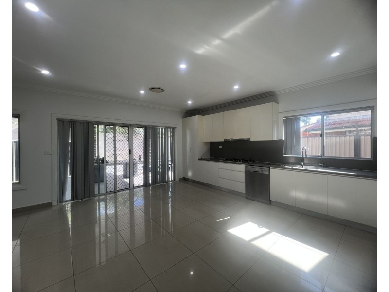 9 Royal Place, Greystanes NSW 2145