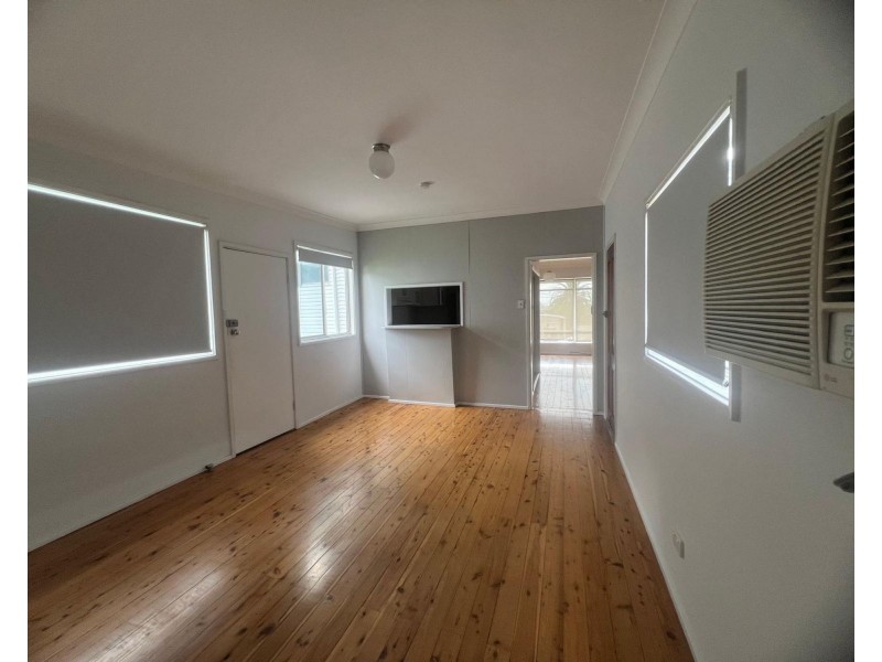 12 Damien Avenue, Greystanes NSW 2145