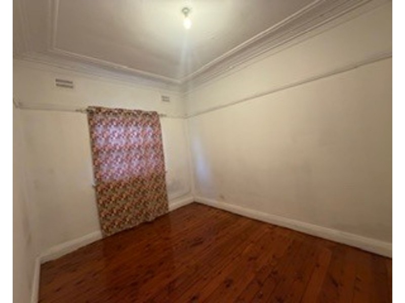 25 Bradman street, Merrylands NSW 2160