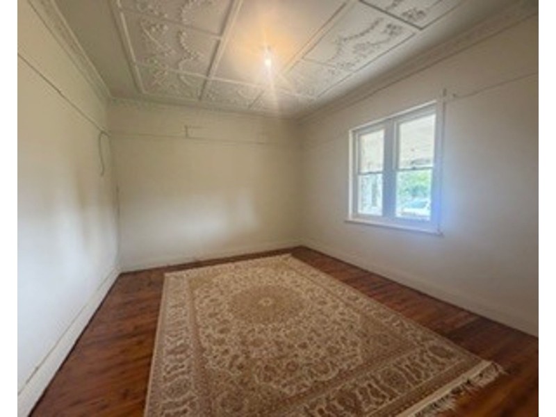 38 Military road, Merrylands NSW 2160