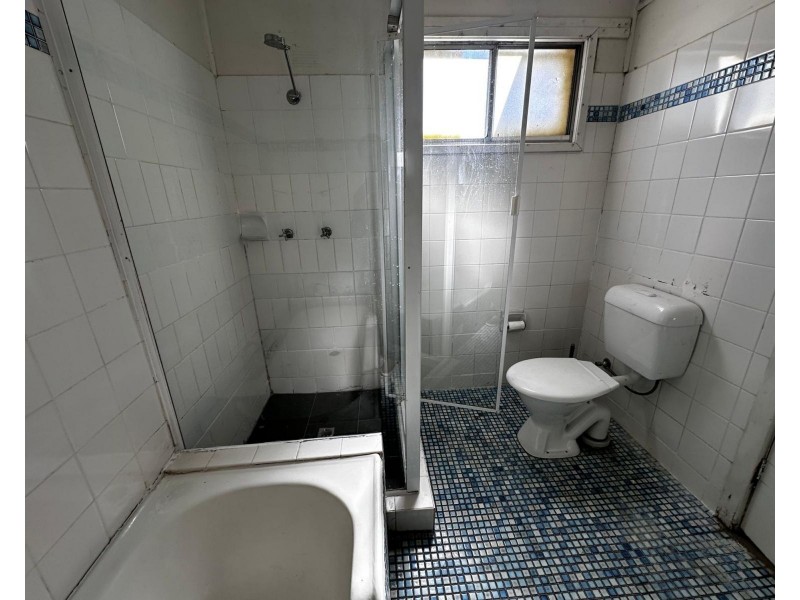 38 Military road, Merrylands NSW 2160