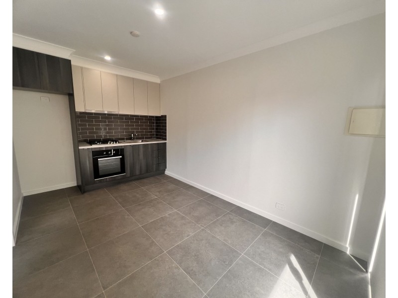 2/42A Humphries road, Wakeley NSW 2176