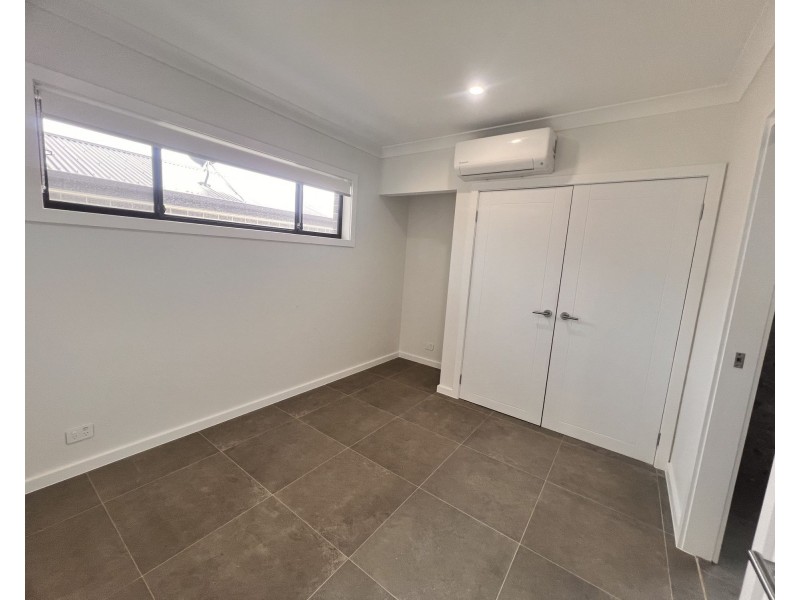 2/42A Humphries road, Wakeley NSW 2176