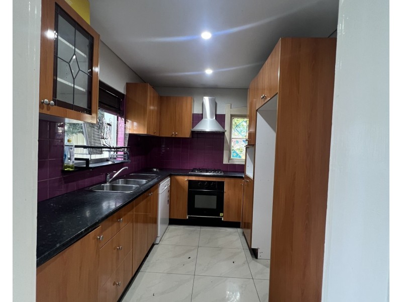 17 TELOPEA AVENUE, Homebush West NSW 2140