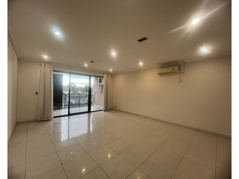 3 39 Earl street, Merrylands NSW 2160