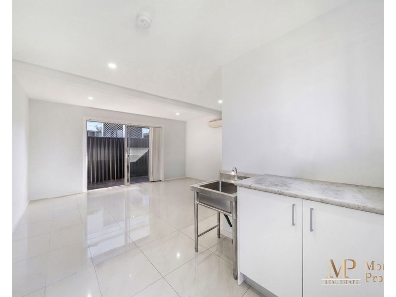 5 Queen street, Guildford West NSW 2161