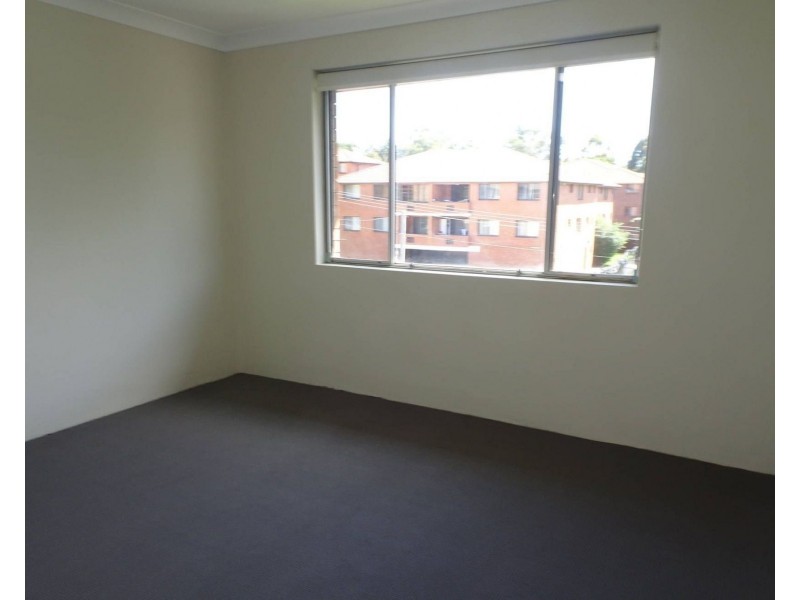 1 22-24 Neil street, Merrylands NSW 2160