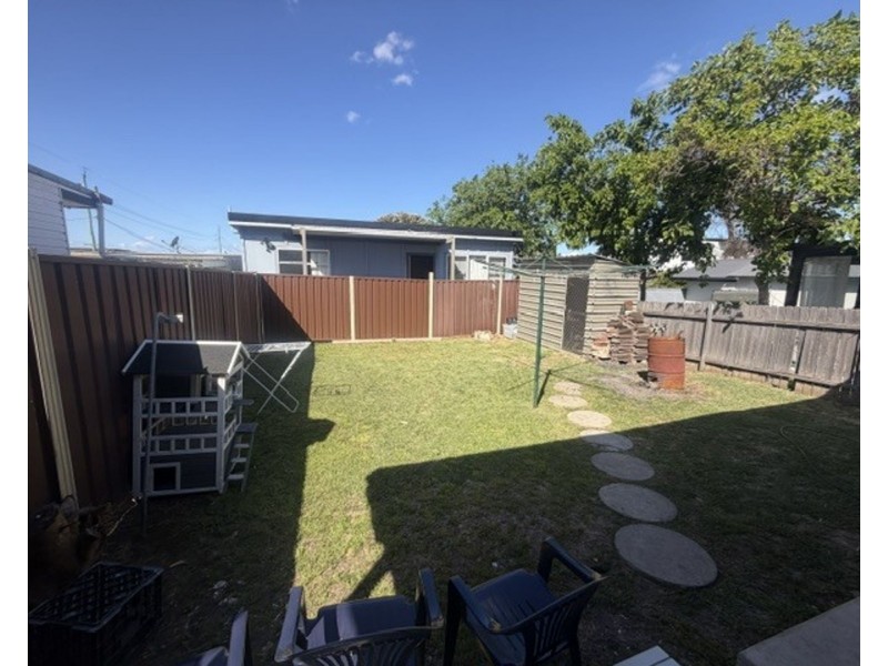 122 Fairfield Road, Fairfield NSW 2165