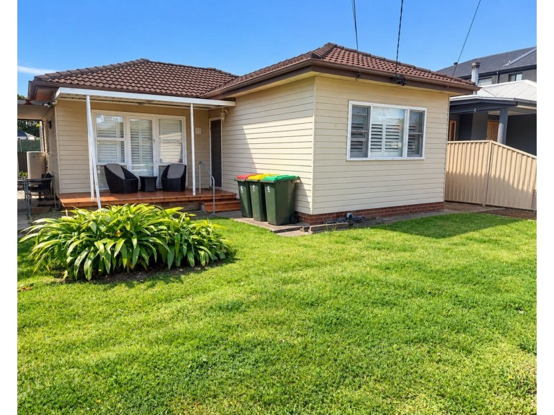 48 Brian St, Merrylands NSW 2160