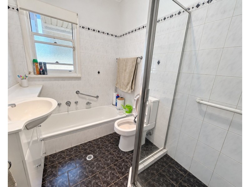 48 Brian St, Merrylands NSW 2160
